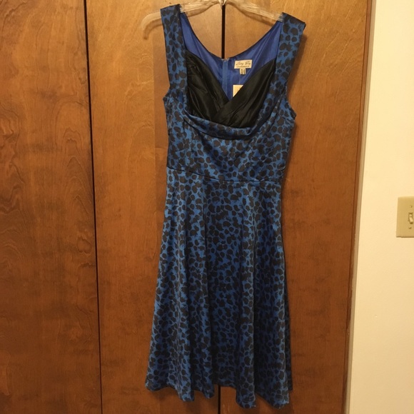 Lindy Bop Dresses & Skirts - Blue leopard print vintage inspired cocktail dress